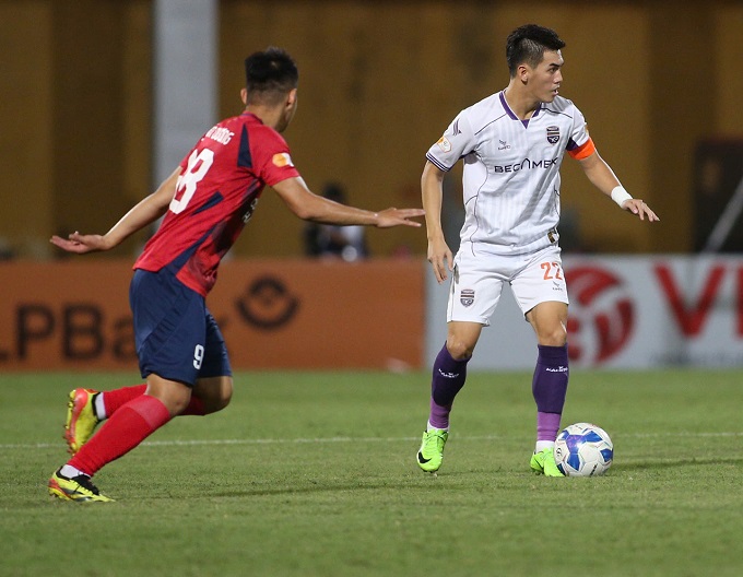 Tiến Linh không còn độc tôn ở ngôi vị số 1 của danh sách "dội bom" - Ảnh: Minh Tuấn