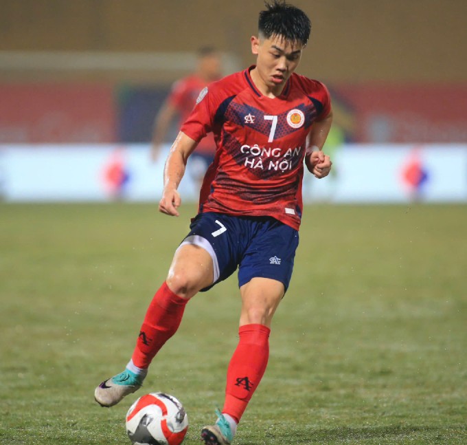 Đình Bắc gần như đã bình phục hoàn toàn, có thể trở lại trong những vòng đấu cuối của V.League 2024/25 - Ảnh: Phan Tùng